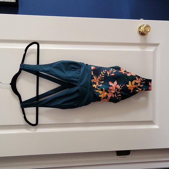 Cupshe Other - Cupshe Ladies One Piece Swim